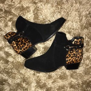 Lands’ End Black Swede leopard booties